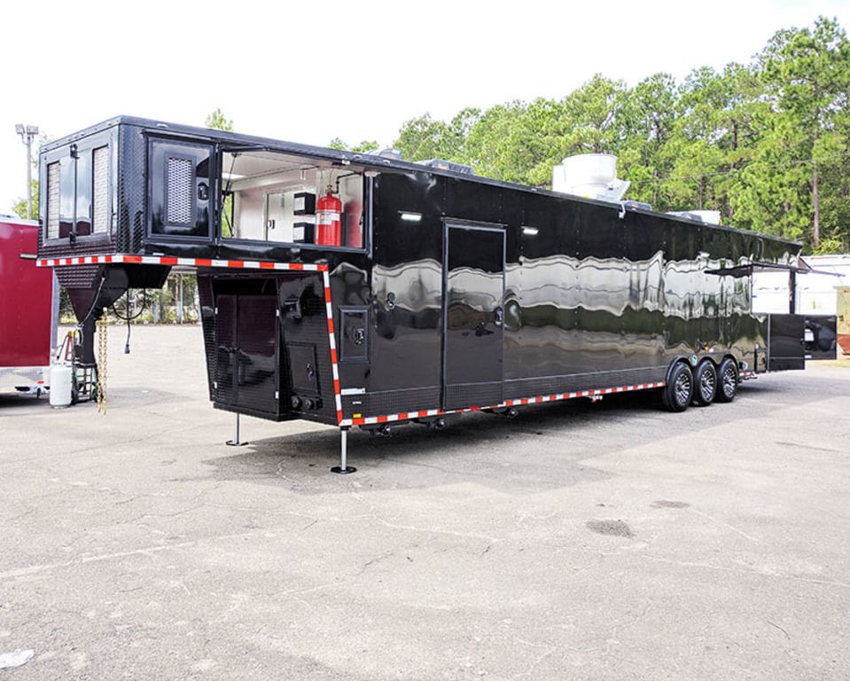 2025 Southern Dimensions 47′- Fully Loaded Gooseneck with smoker Gooseneck-ELIB OLE Hickory Pit (SDG-604)